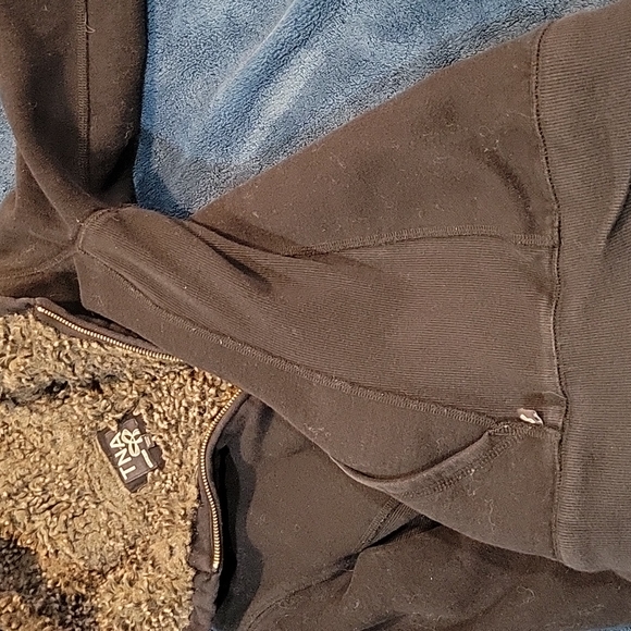 TNA fuzzy vested sweater - Picture 2 of 5